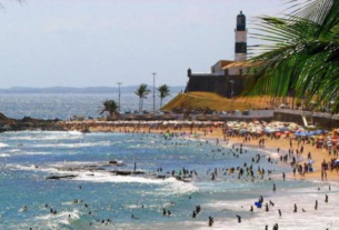 Onde fica Praia do Forte Bahia? Encontre aqui o guia completo com informações turísticas e dicas.