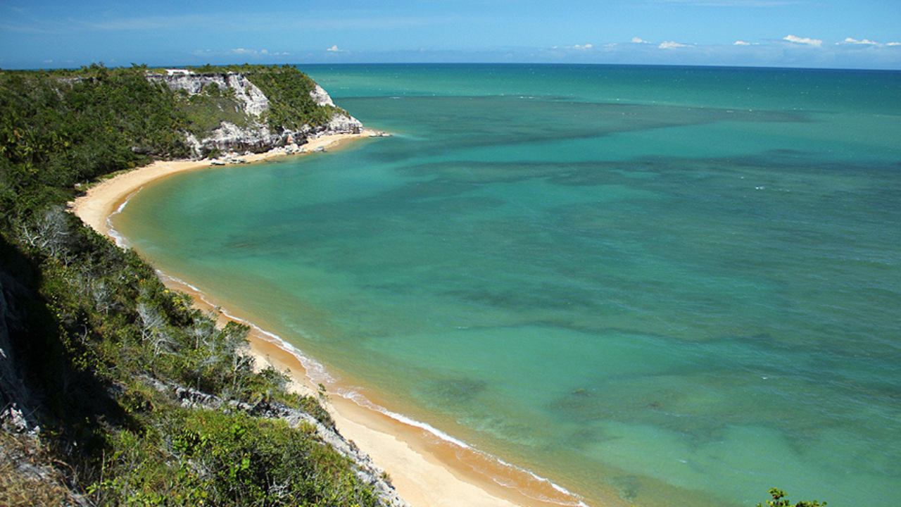 Tudo sobre a Praia do Espelho na Bahia: guia prático para você planejar sua visita com sucesso