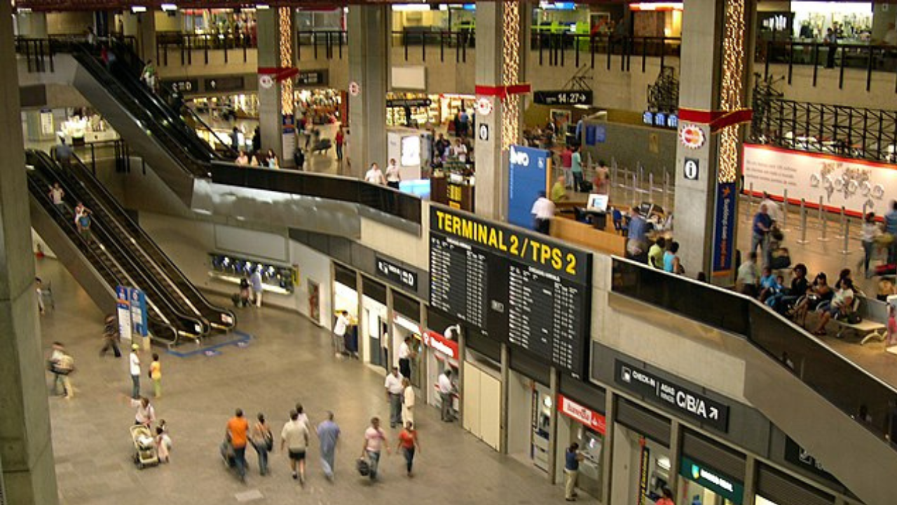 check-in e embarque no aeroporto de guarulhos